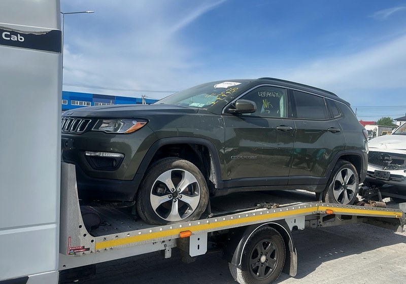Jeep Compass — приклад авто з США